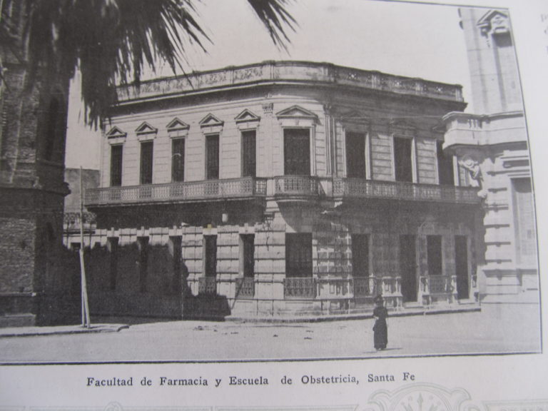 Facultad de Farmacia y Escuela de Obstetricia de Santa Fe